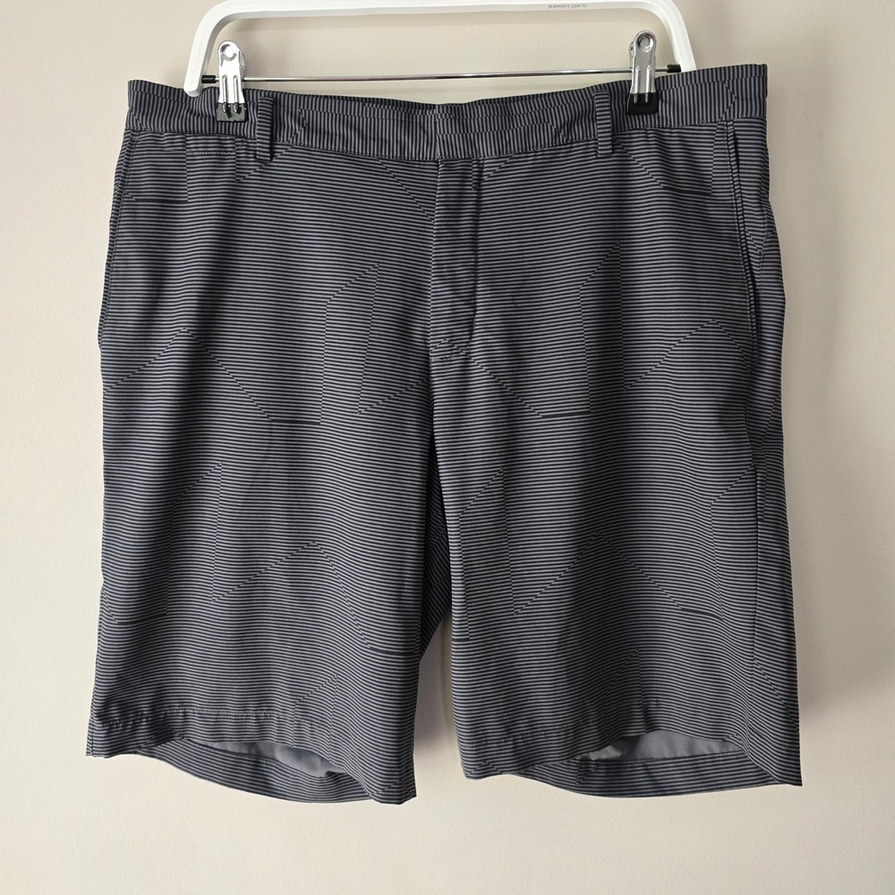 Nike Golf Dri-FIT Mens Gray Black Striped Geometric Performance‎ Shorts Size 36